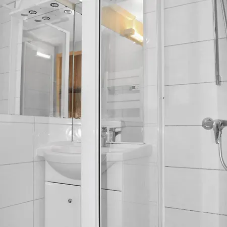 In Val Thorens, 2min Walk To Esf, 6pers *